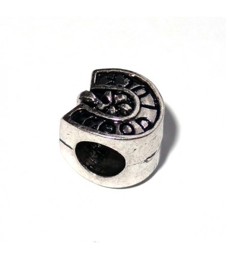 Бусина - подкова