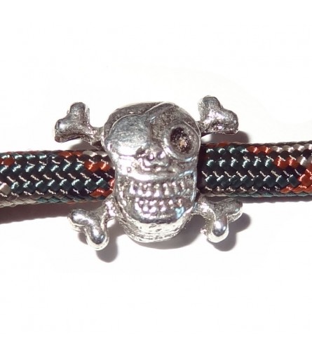 Helmes - kaunistus | pealuu